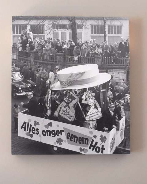 Dauerausstellung historischer Fotografien der Region in der Bensberger Traditionsgaststätte 'Klausmann', Kölner Straße 100, 51429 Bergisch Gladbach