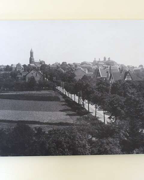 Dauerausstellung historischer Fotografien der Region in der Bensberger Traditionsgaststätte 'Klausmann', Kölner Straße 100, 51429 Bergisch Gladbach