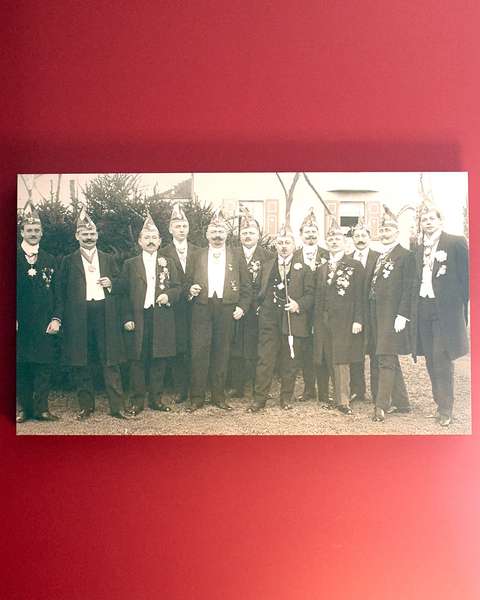 Dauerausstellung historischer Fotografien der Region in der Bensberger Traditionsgaststätte 'Klausmann', Kölner Straße 100, 51429 Bergisch Gladbach