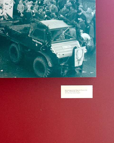 Dauerausstellung historischer Fotografien der Region in der Bensberger Traditionsgaststätte 'Klausmann', Kölner Straße 100, 51429 Bergisch Gladbach