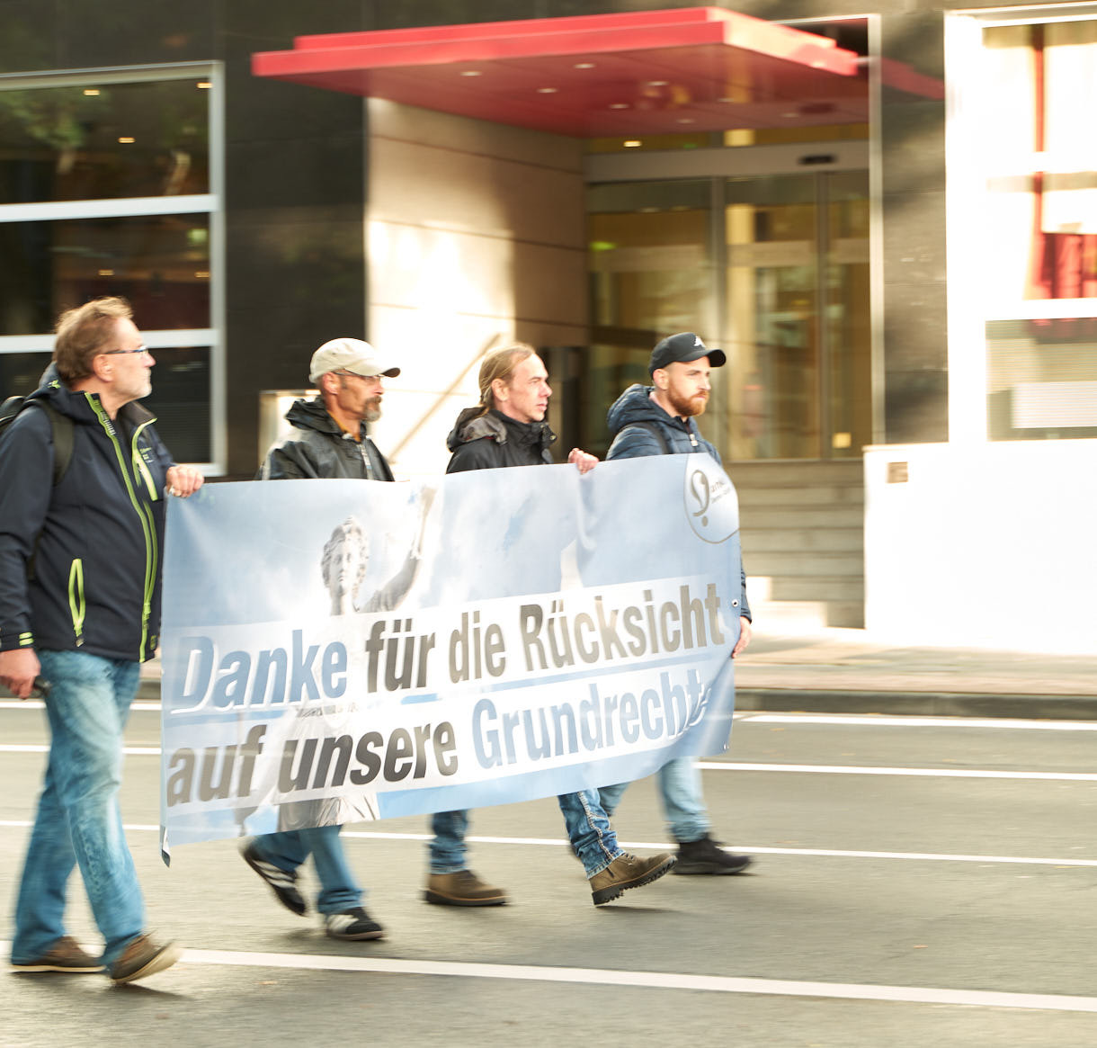 Bild von H.Schiele von der Danke-Demo Köln am 17. August 2022