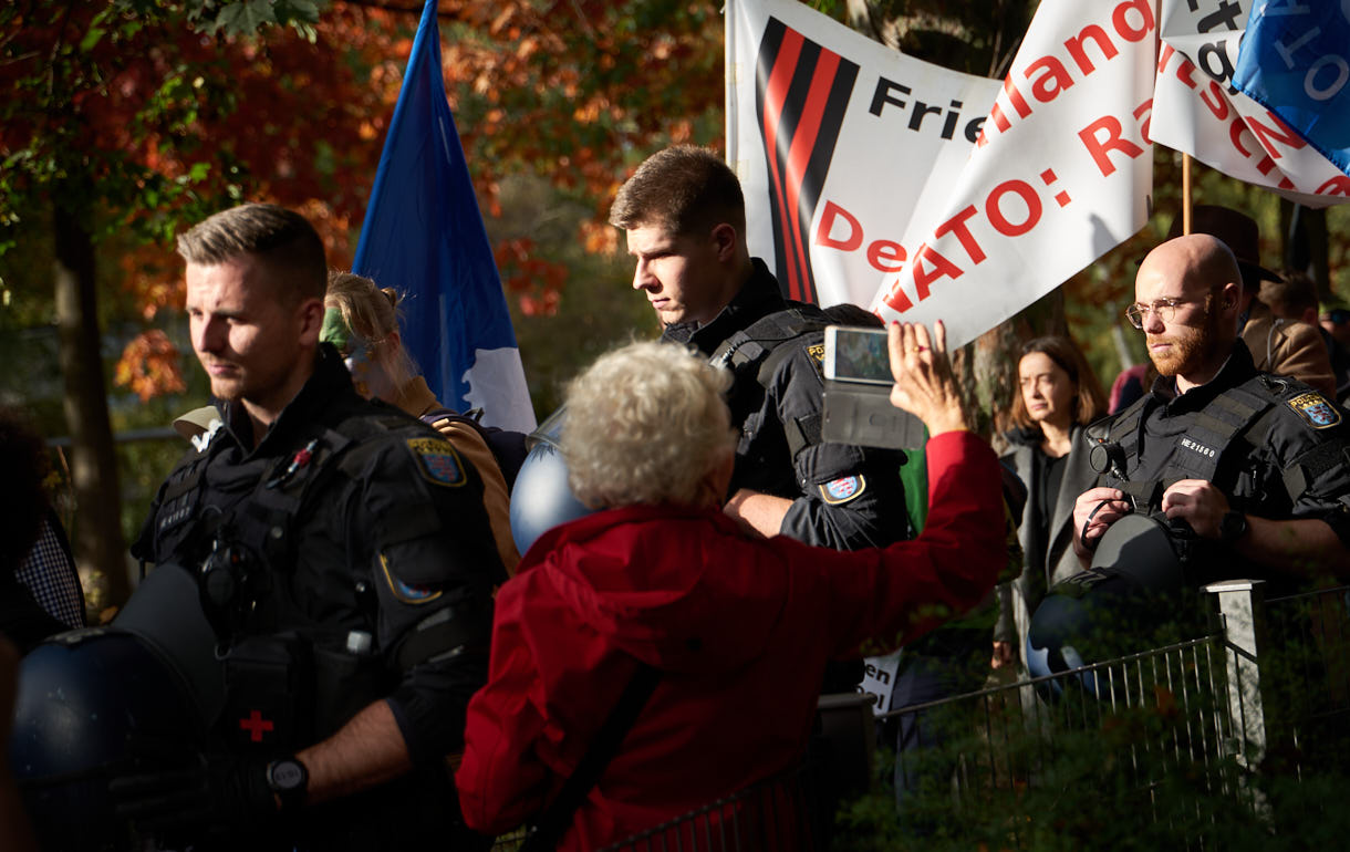 H.Schiele: Bilderserie von der "Europeans United" - Demo in Frankfurt, 22. Oktober 2022