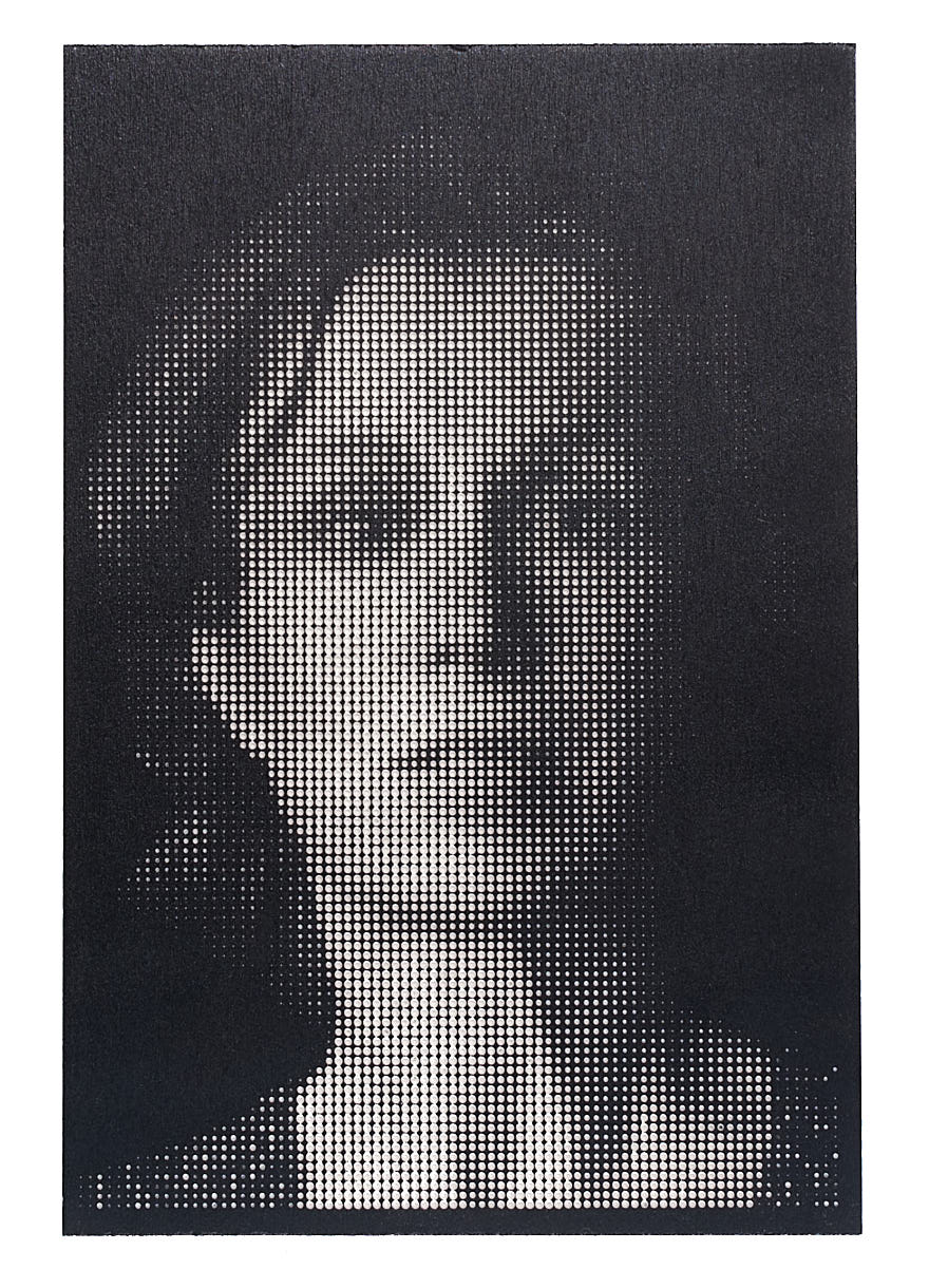 Porträtfotos in Holz gefräst! Holzbilder von H.Schiele: https://hschiele.de/holzbild