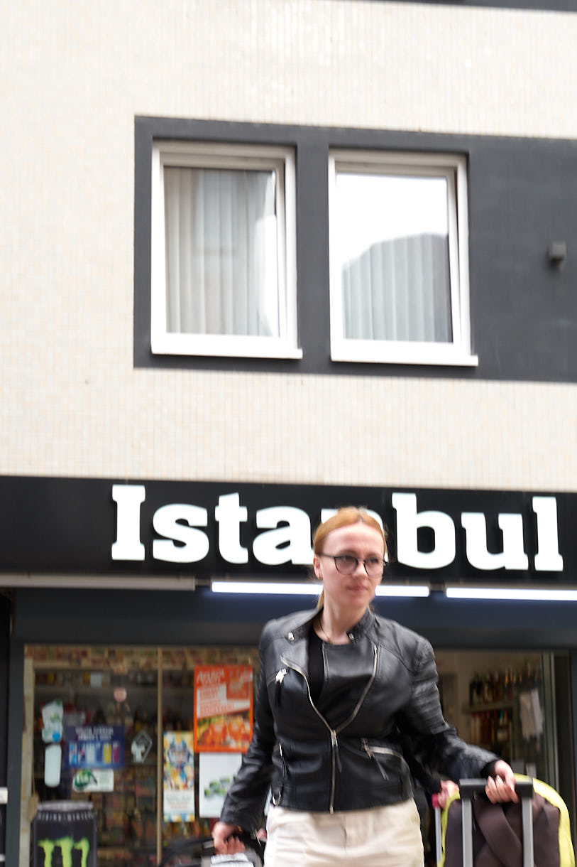 Marzellenstraße - aus der Serie "Istanbul Kiosk" von H.Schiele